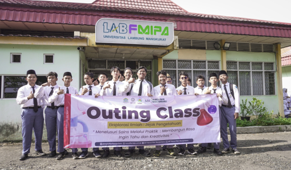 Madrasah Aliyah (MA) Nurul Fikri Banjarbaru Mengadakan Kunjungan Edukatif ke Laboratorium FMIPA Universitas Lambung Mangkurat